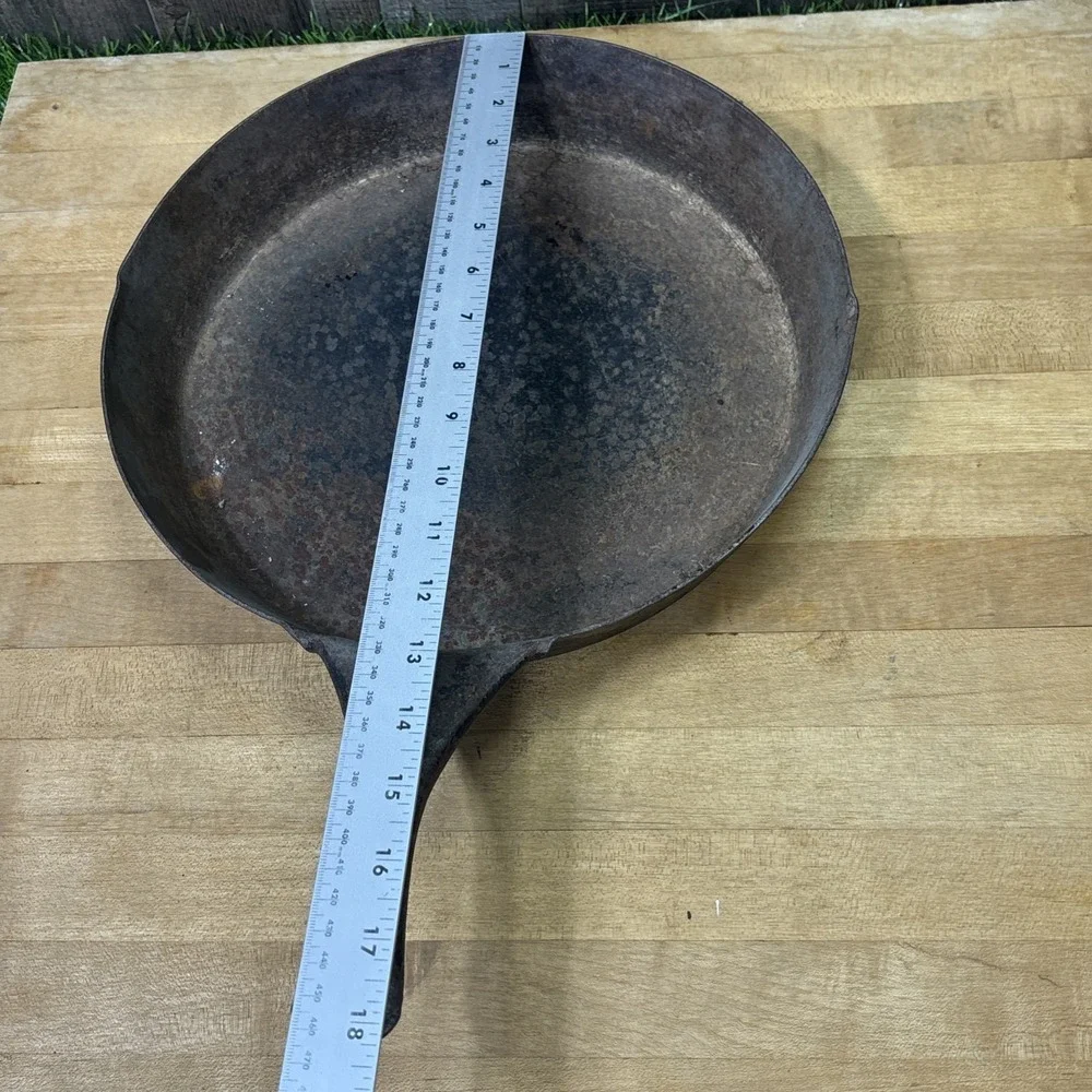 Antique Never Break No. 9 Carbon Steel Frying Pan 9
